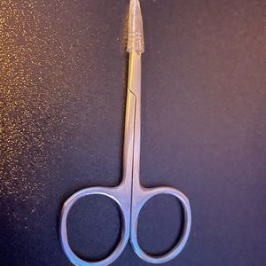 Fingernail scissors